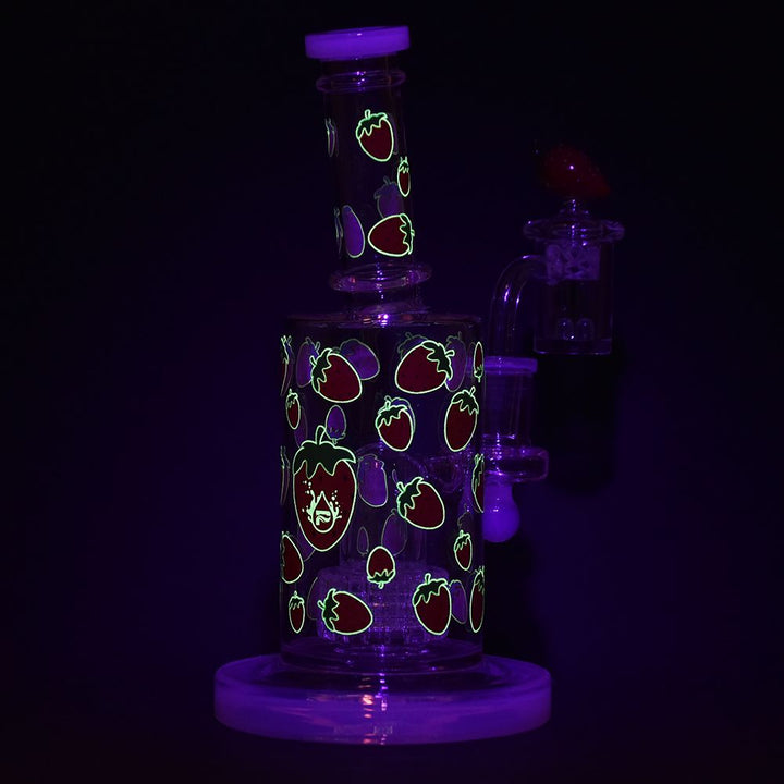 Pulsar Strawberry Cough Glow In The Dark Dab Rig Kit