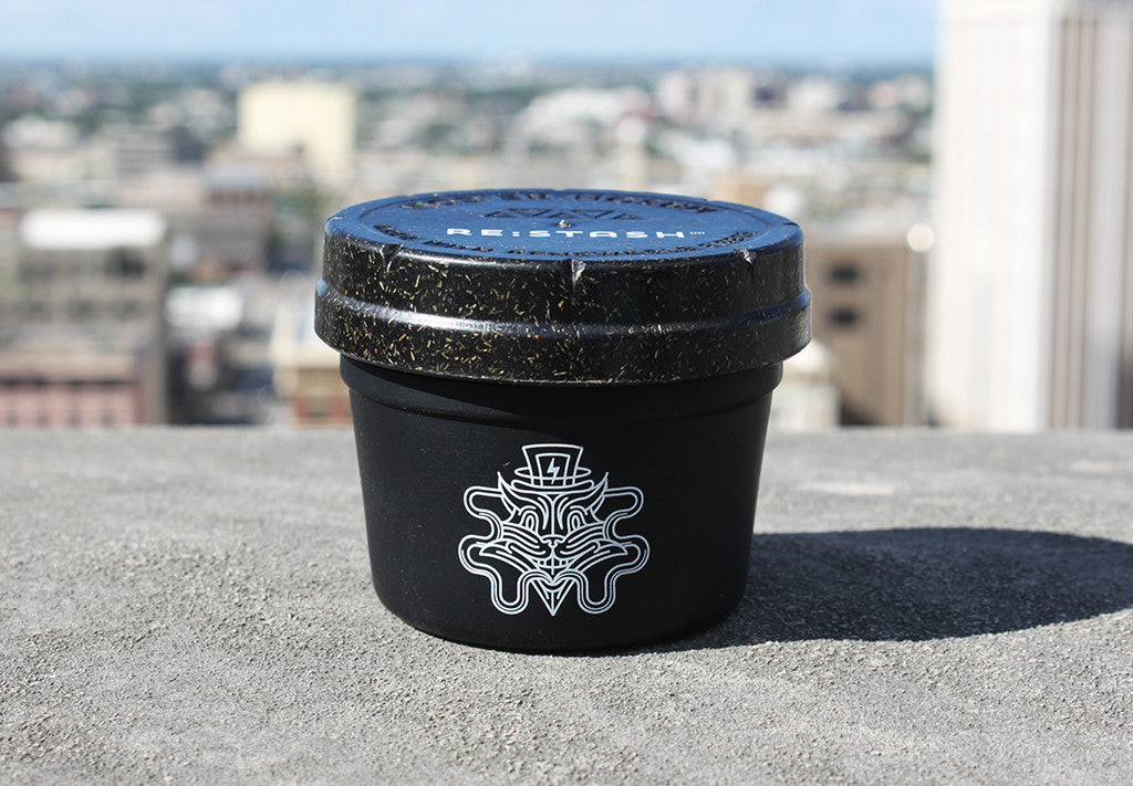 RE:STASH 4oz Cosmic Cat