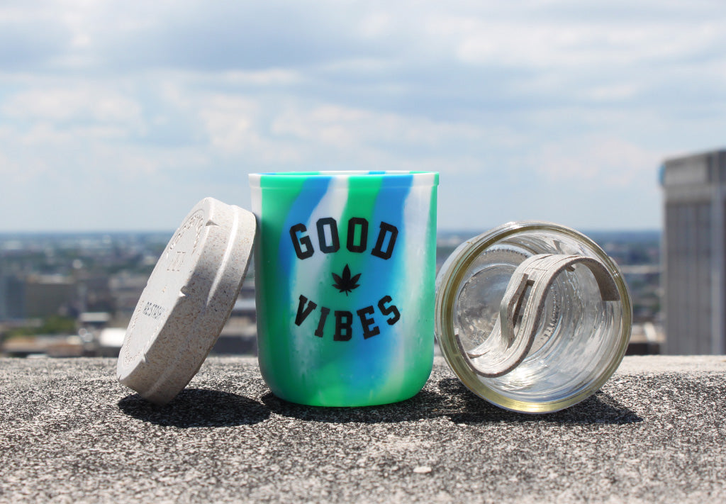 RE:STASH JAR 8oz Ocean Tie-Dye "Good Vibes" (+White RE:VIDER Boveda )