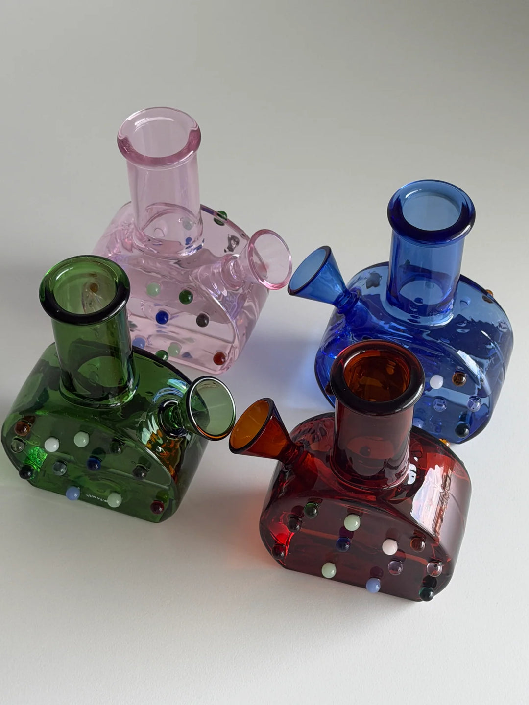 Yew Yew Mini Dot Bong (Apple)