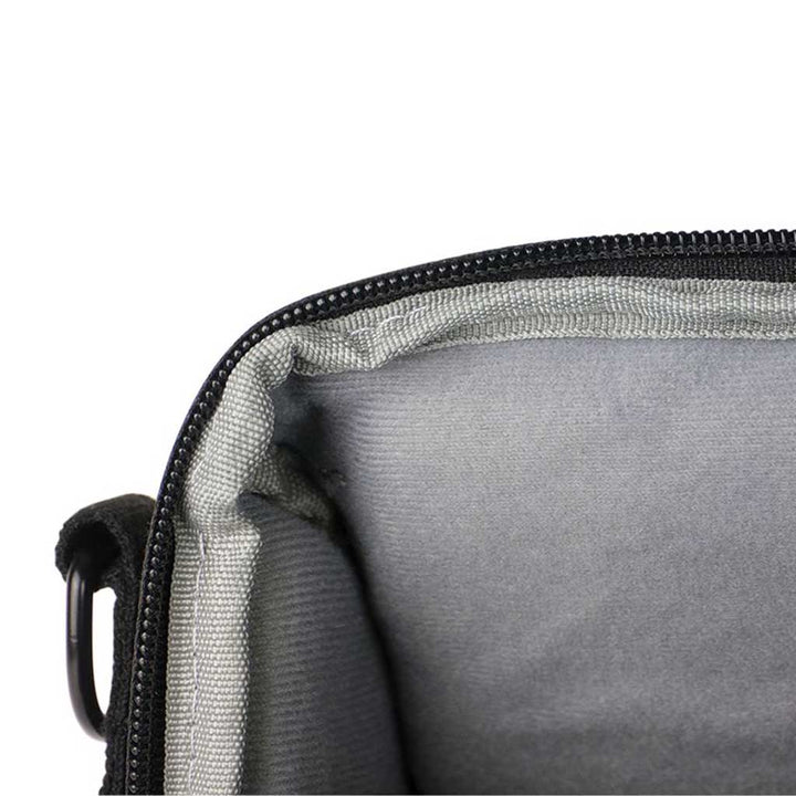 Pro-Duffle Carbon Series Smell Proof Bag